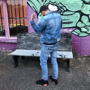 Meet your Posher, Brock